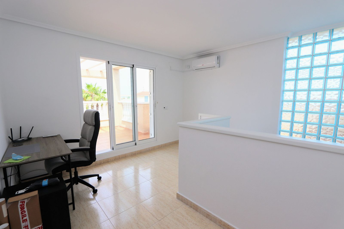 Appartement te koop in Playa Flamenca | 3 slaapkamers H5402164