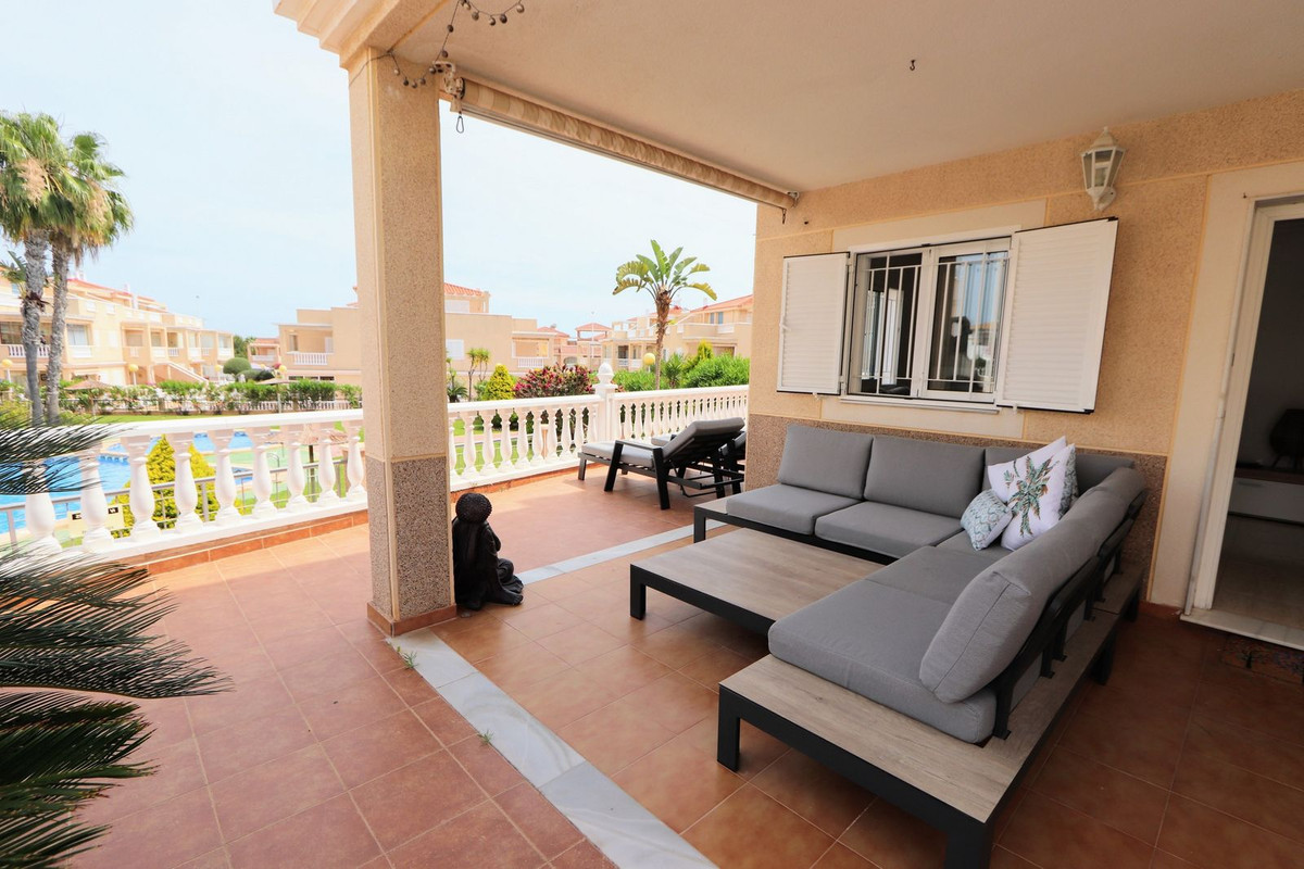 Appartement te koop in Playa Flamenca | 3 slaapkamers H5402164