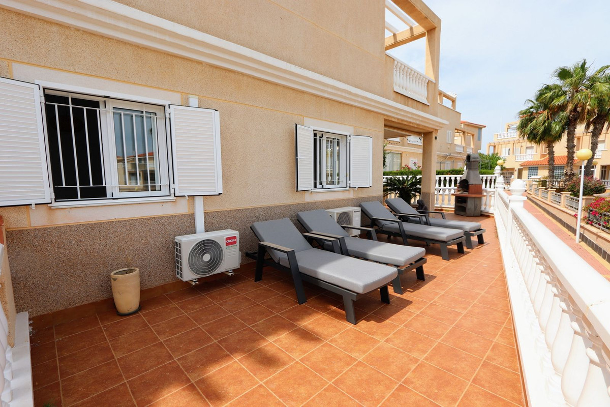 Appartement te koop in Playa Flamenca | 3 slaapkamers H5402164