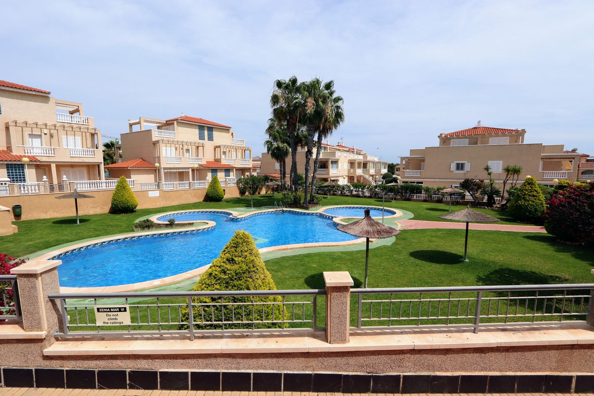 Appartement te koop in Playa Flamenca | 3 slaapkamers H5402164