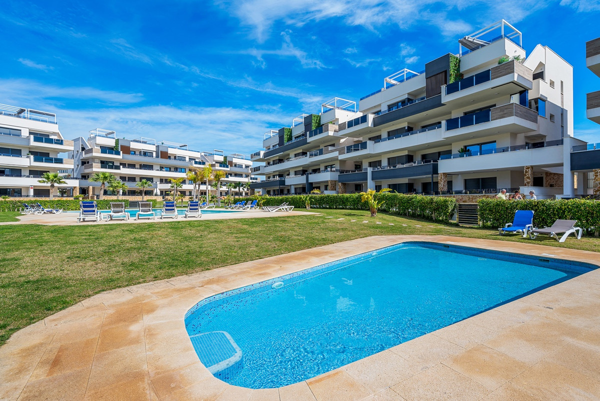 Appartement te koop in Playa Flamenca | 2 slaapkamers H5428084