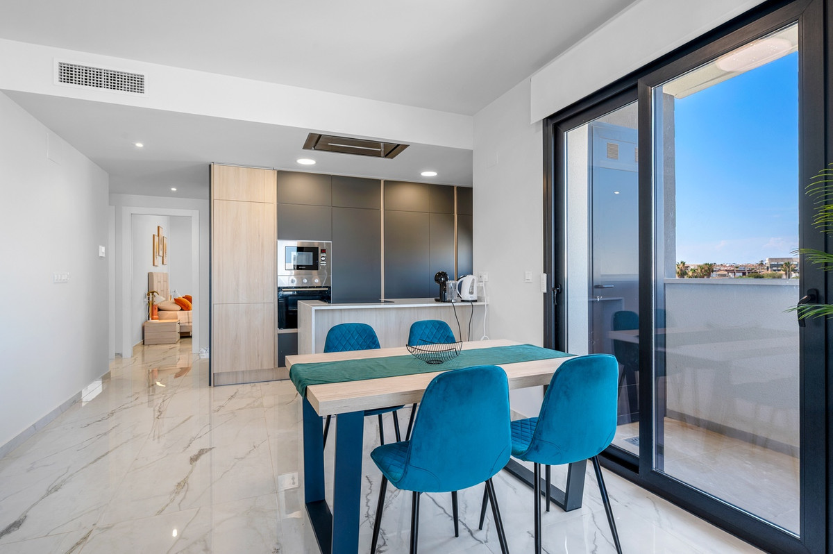 Appartement te koop in Playa Flamenca | 2 slaapkamers H5428084