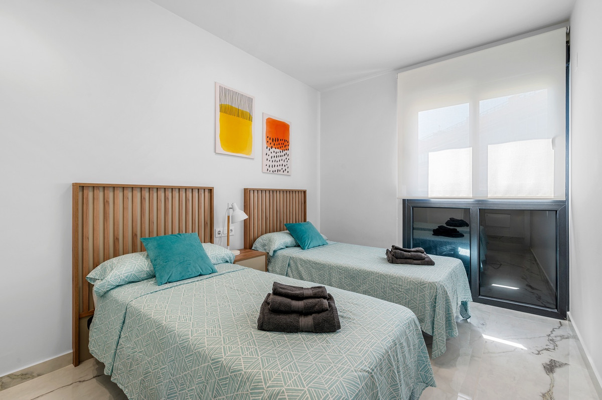 Appartement te koop in Playa Flamenca | 2 slaapkamers H5428084