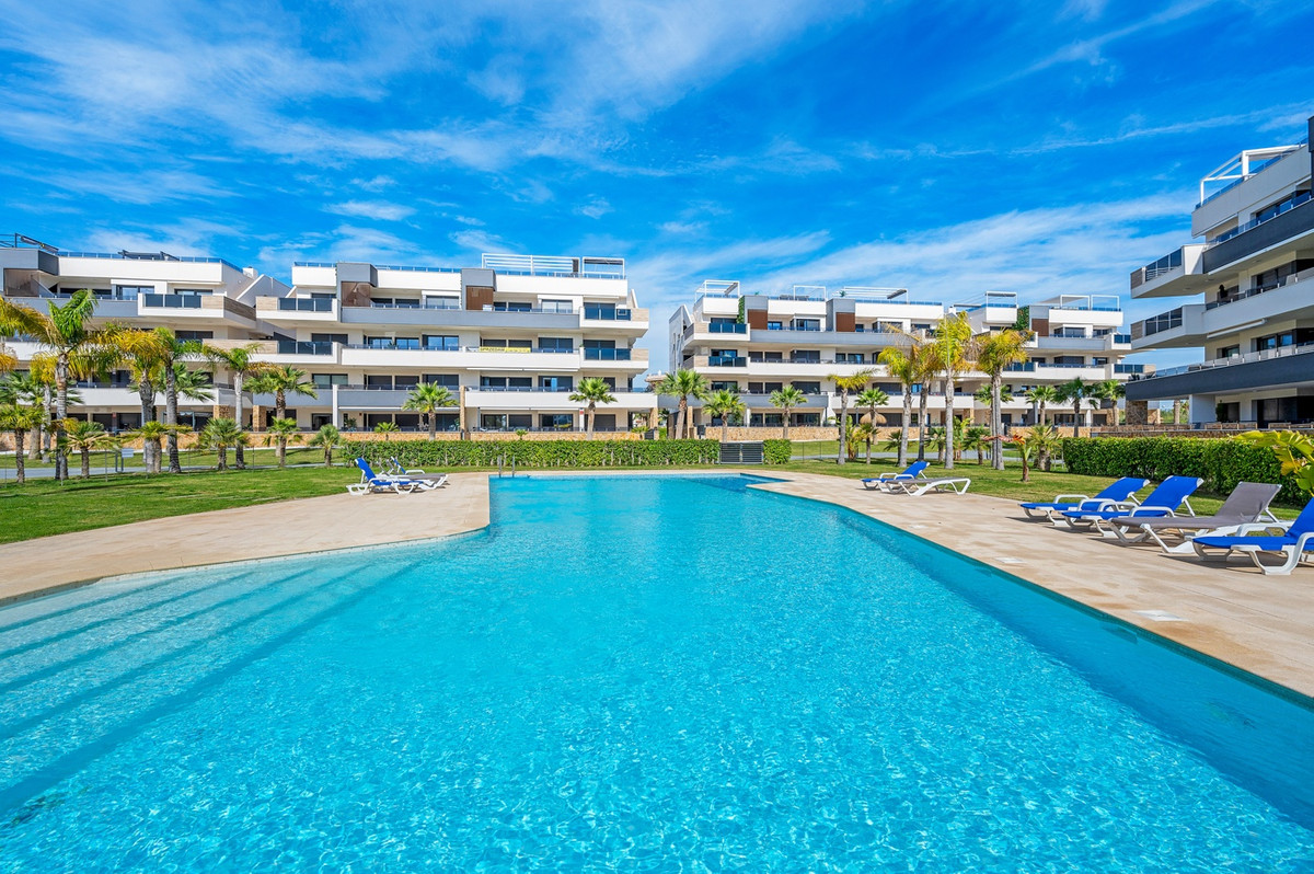 Appartement te koop in Playa Flamenca | 2 slaapkamers H5428084