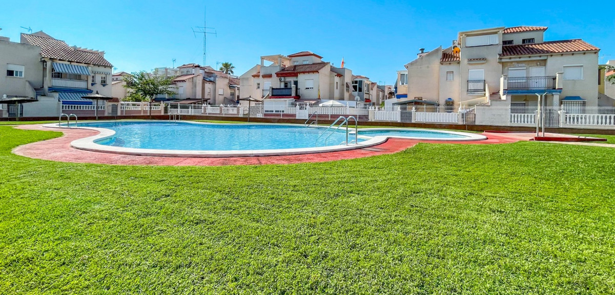 Huis te koop in Playa Flamenca | 2 slaapkamers H5430883