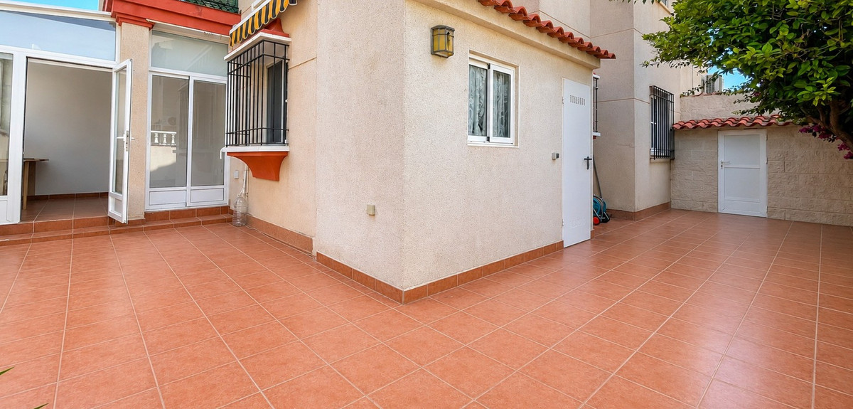 Huis te koop in Playa Flamenca | 2 slaapkamers H5430883