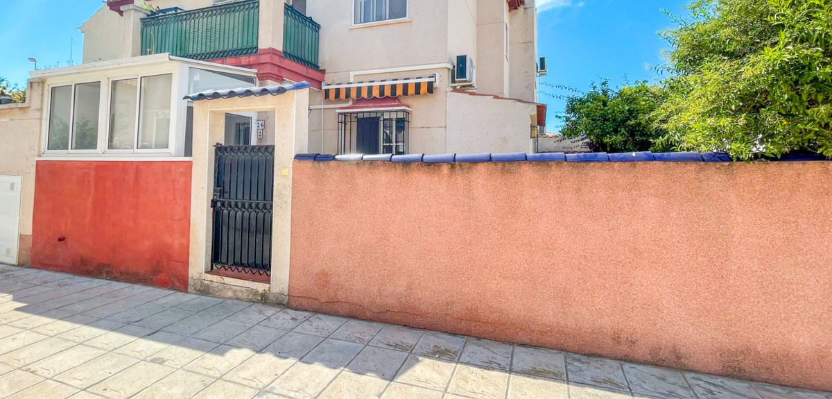 Huis te koop in Playa Flamenca | 2 slaapkamers H5430883