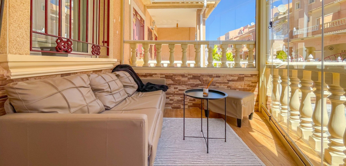 Appartement te koop in Playa Flamenca | 3 slaapkamers H5433535