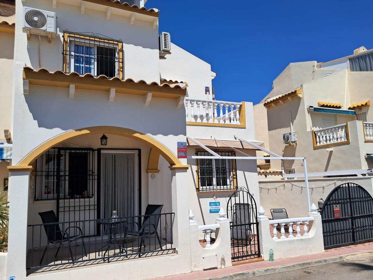 Appartement te koop in Playa Flamenca | 3 slaapkamers H5433877