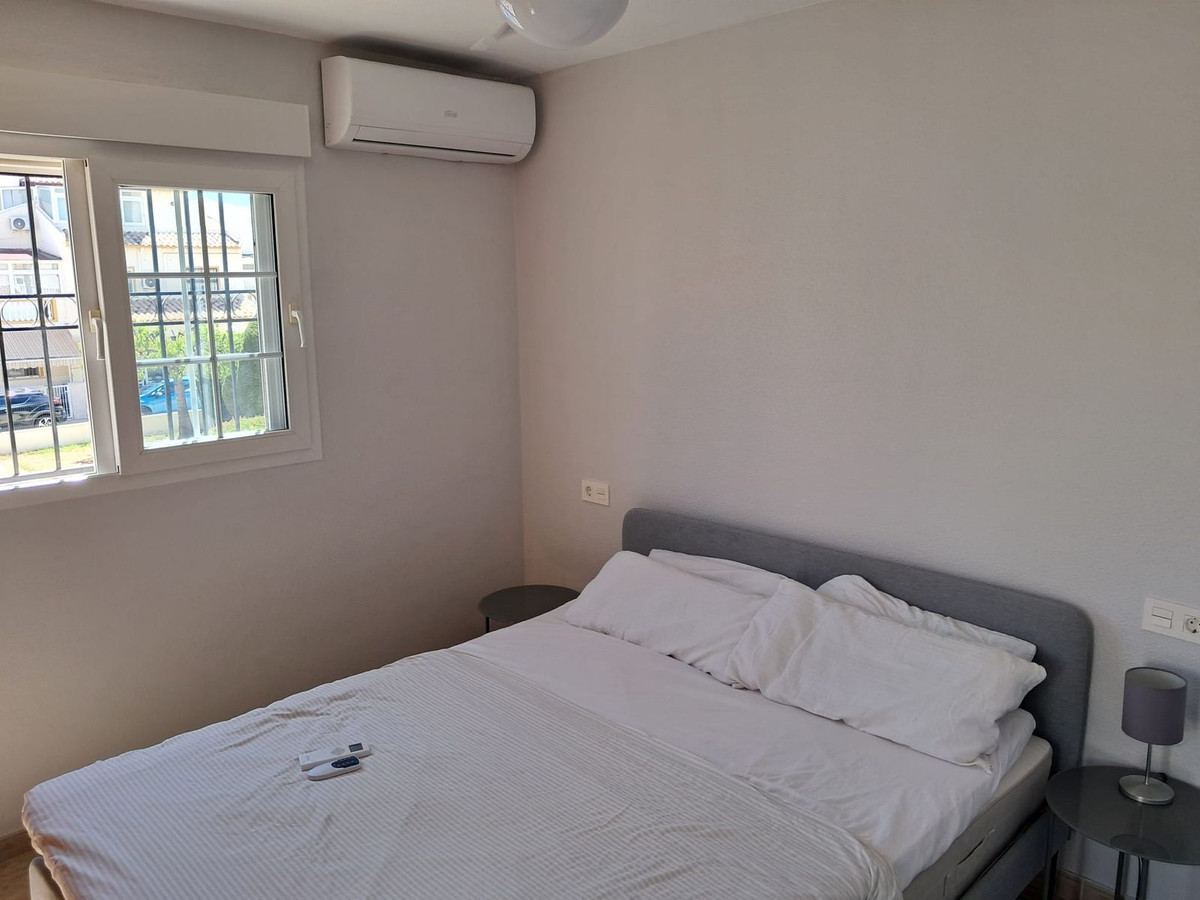 Appartement te koop in Playa Flamenca | 3 slaapkamers H5433877