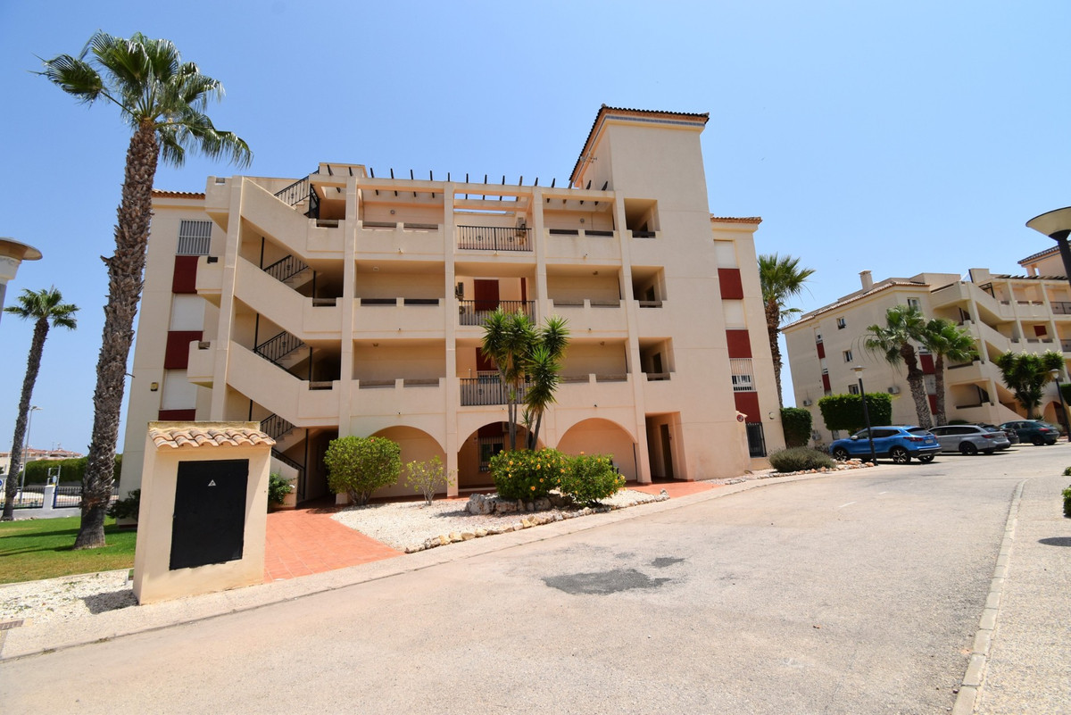 Appartement te koop in Playa Flamenca | 2 slaapkamers H5437723