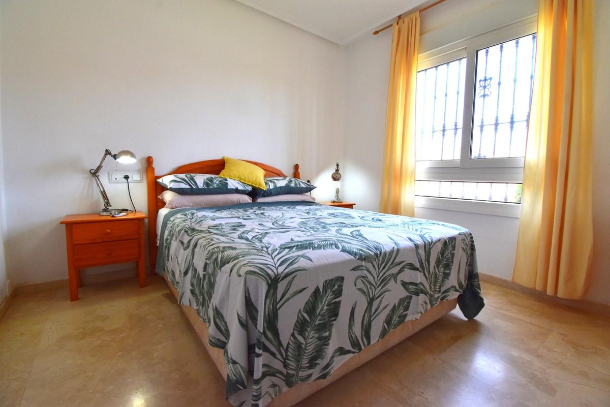Appartement te koop in Playa Flamenca | 2 slaapkamers H5437723