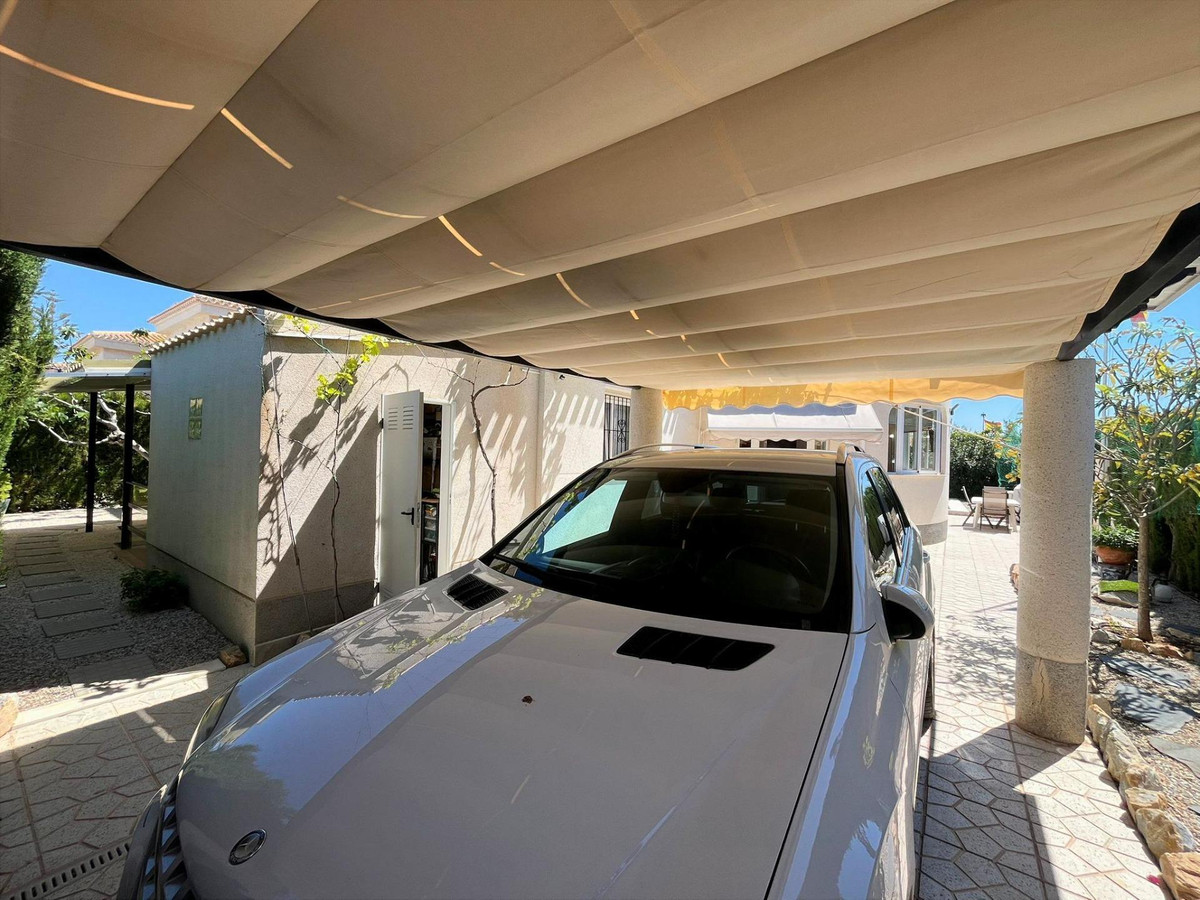 Huis te koop in Playa Flamenca | 3 slaapkamers H5453581