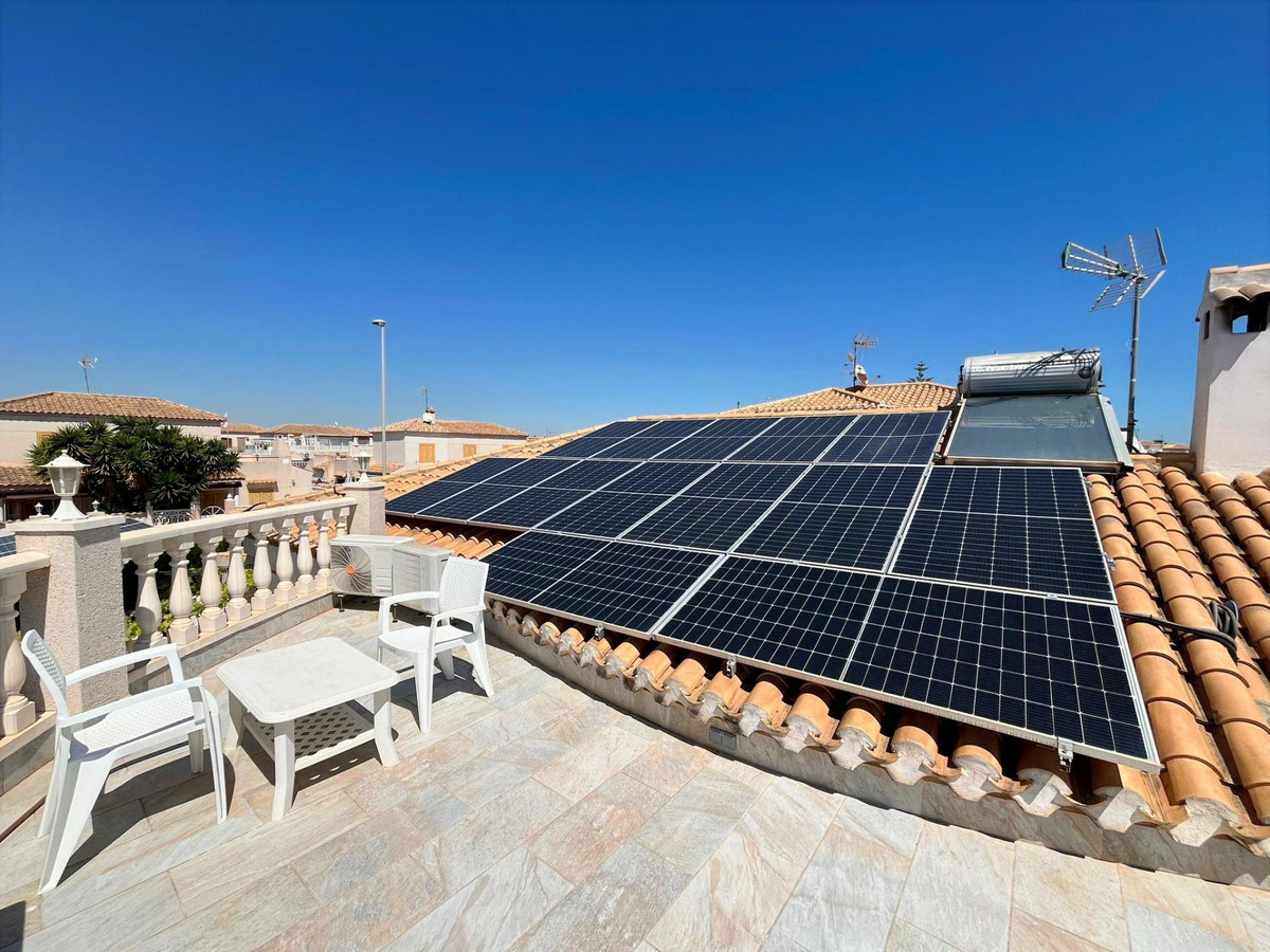Huis te koop in Playa Flamenca | 3 slaapkamers H5453581