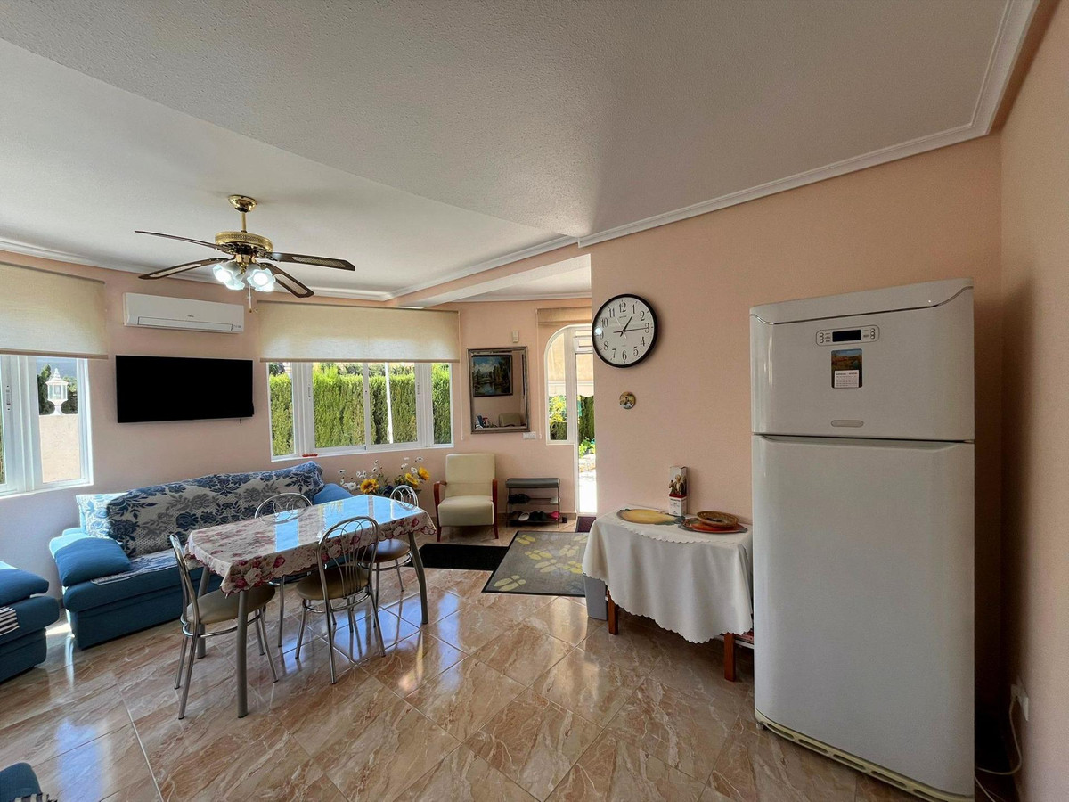 Huis te koop in Playa Flamenca | 3 slaapkamers H5453581