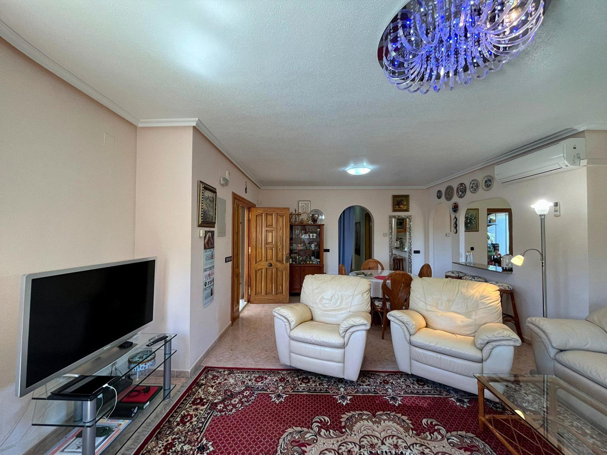 Huis te koop in Playa Flamenca | 3 slaapkamers H5453581