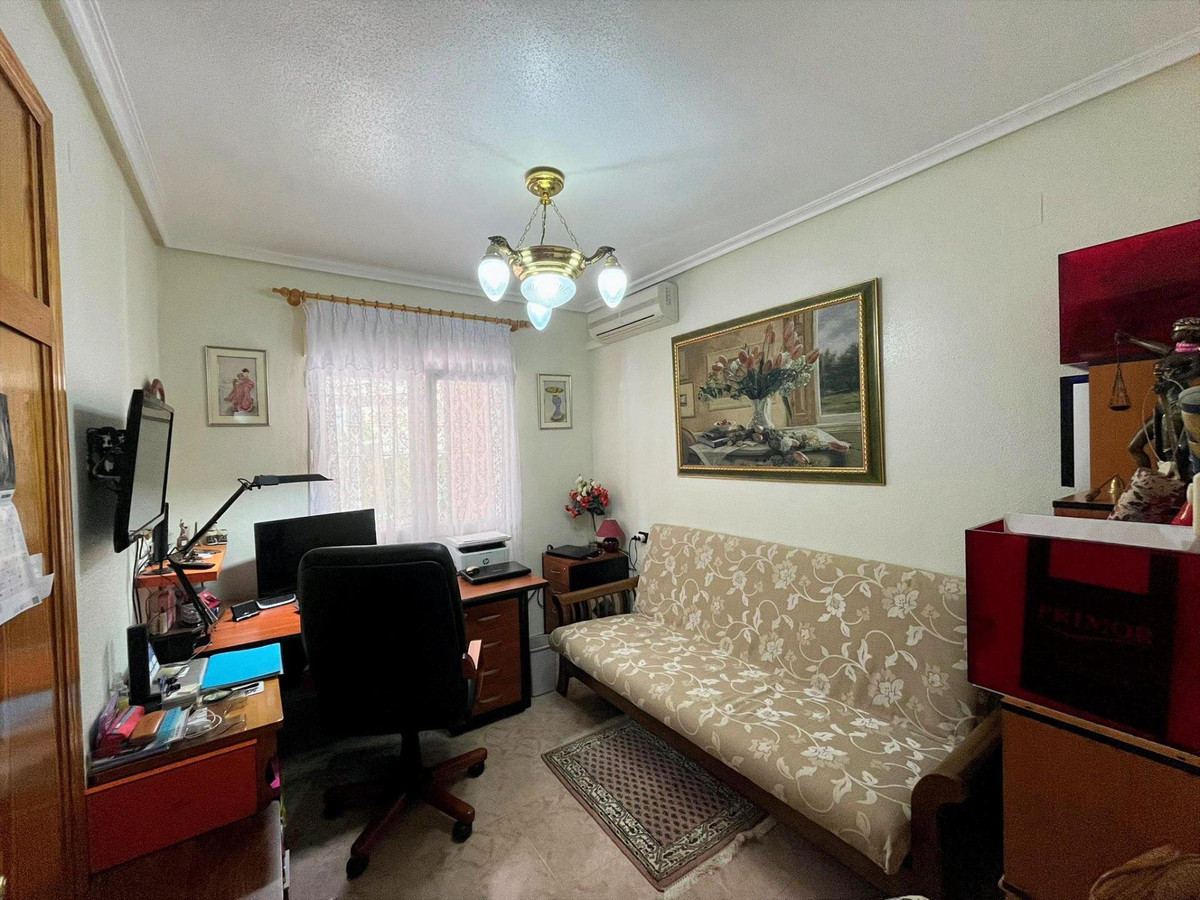 Huis te koop in Playa Flamenca | 3 slaapkamers H5453581