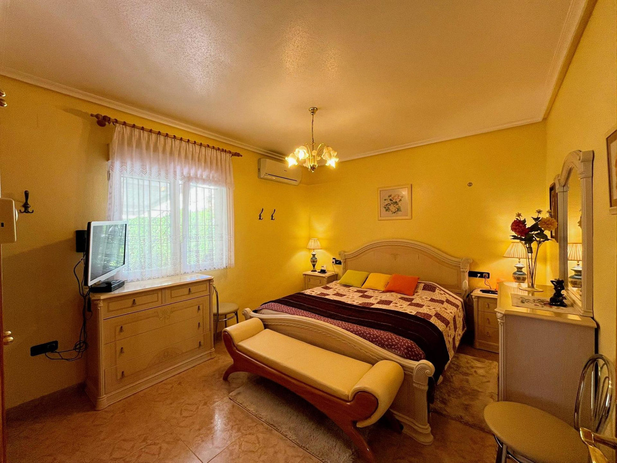 Huis te koop in Playa Flamenca | 3 slaapkamers H5453581