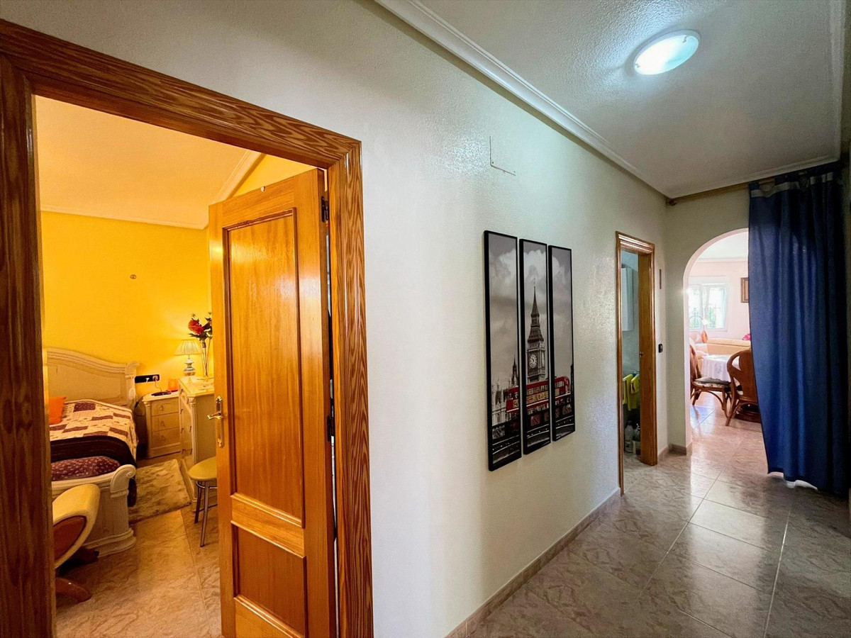 Huis te koop in Playa Flamenca | 3 slaapkamers H5453581