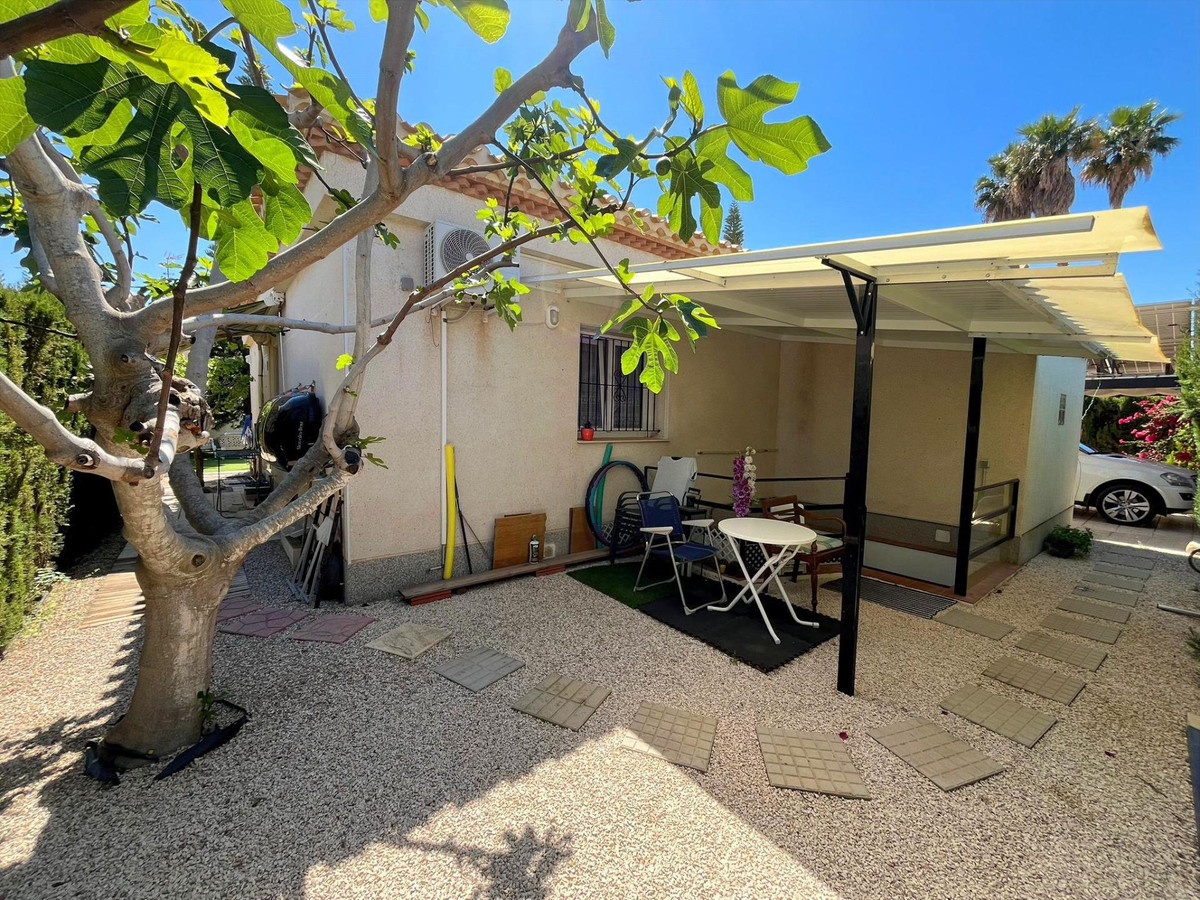 Huis te koop in Playa Flamenca | 3 slaapkamers H5453581