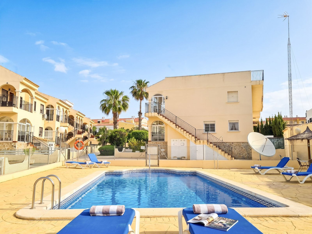 Appartement te koop in Playa Flamenca | 3 slaapkamers H5464132