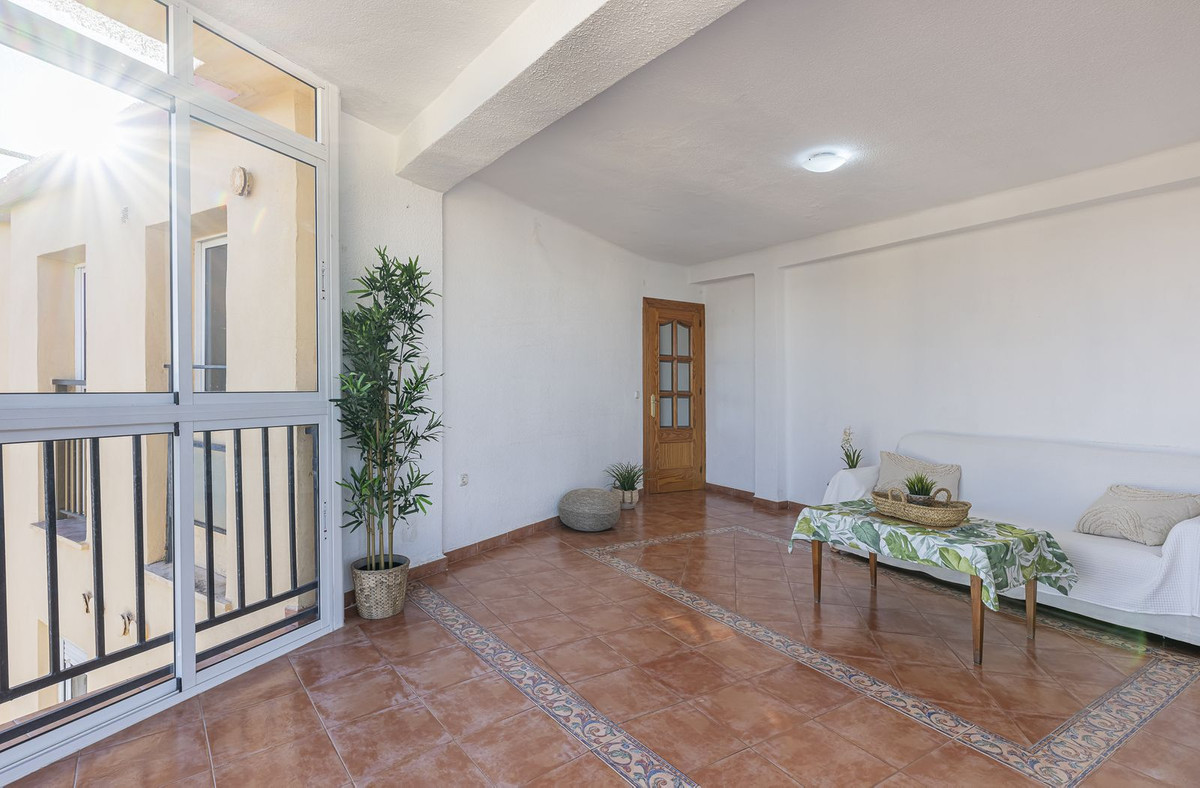 Bovenverdieping Appartement in Playamar-11