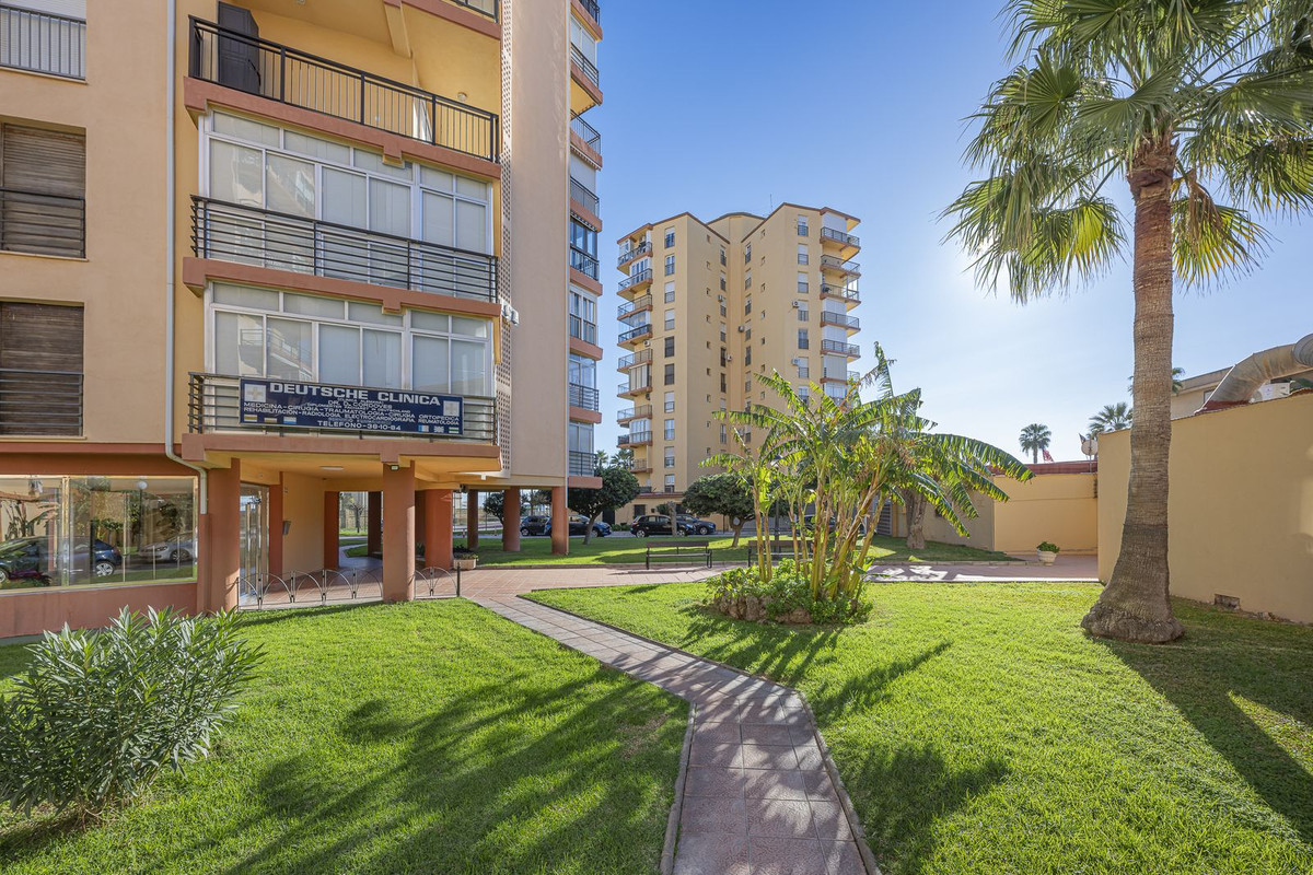 Bovenverdieping Appartement in Playamar-31