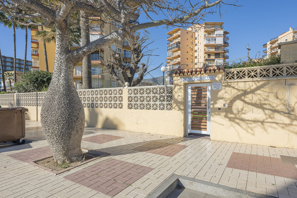 Bovenverdieping Appartement in Playamar-35