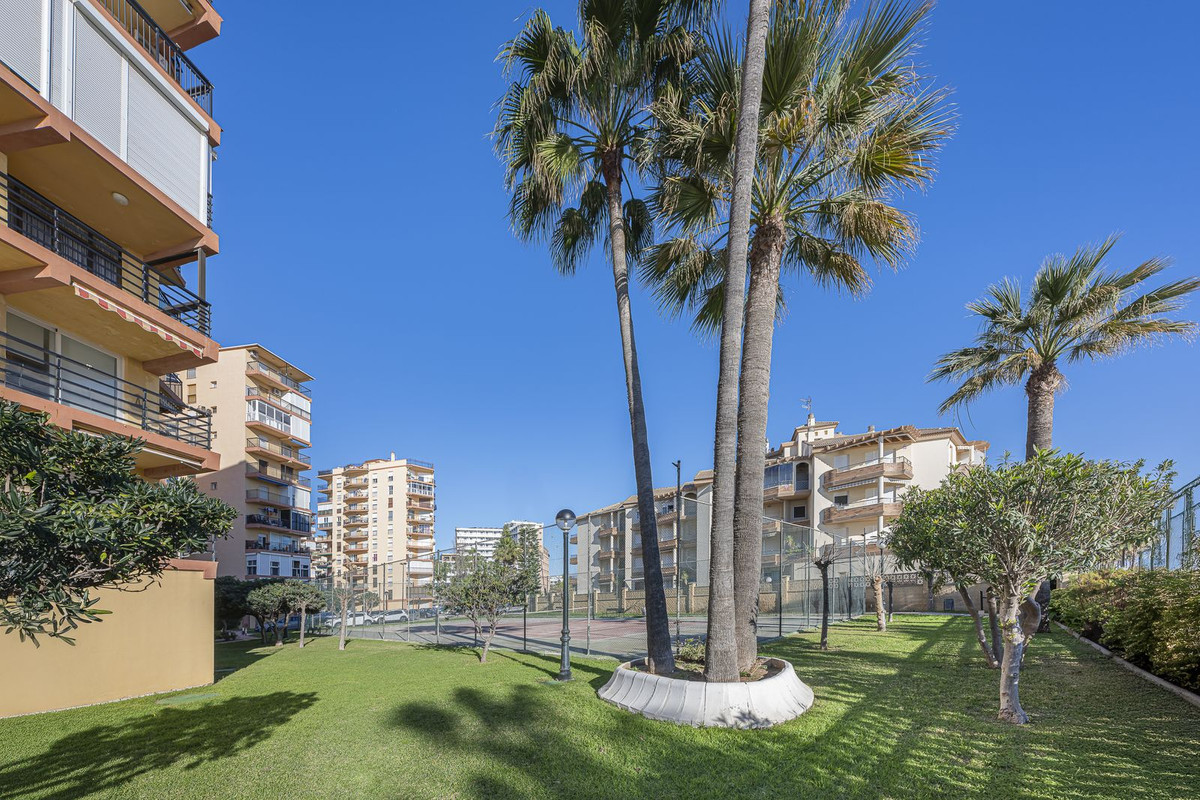 Bovenverdieping Appartement in Playamar-39
