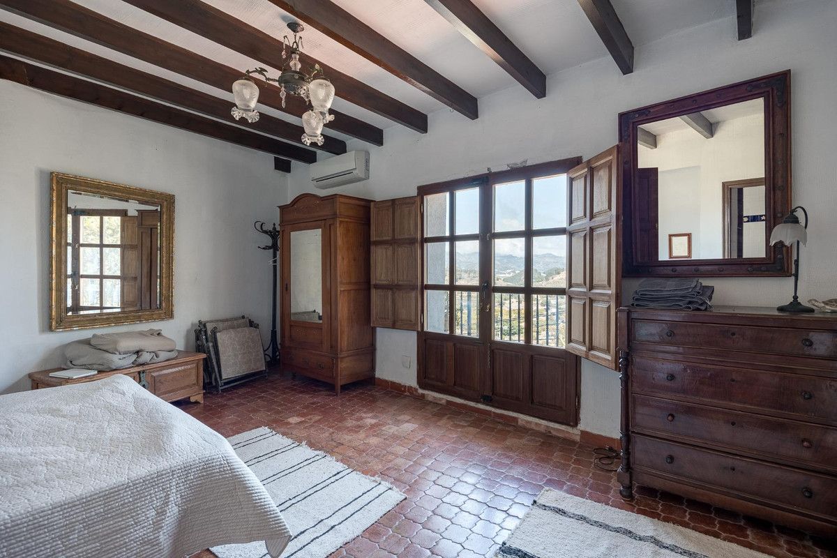 Appartement te koop in Polop | 7 slaapkamers H5423896