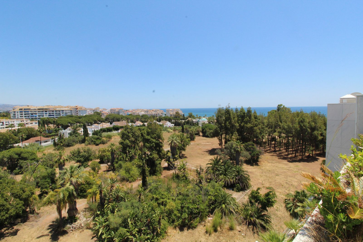 Penthouse te koop in Puerto Banús | 4 slaapkamers H2750489