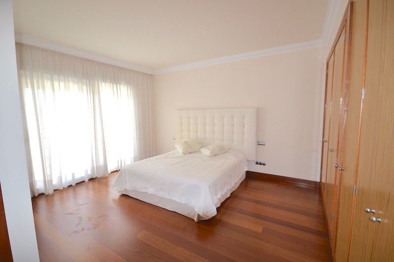 Penthouse te koop in Puerto Banús | 4 slaapkamers H2750489