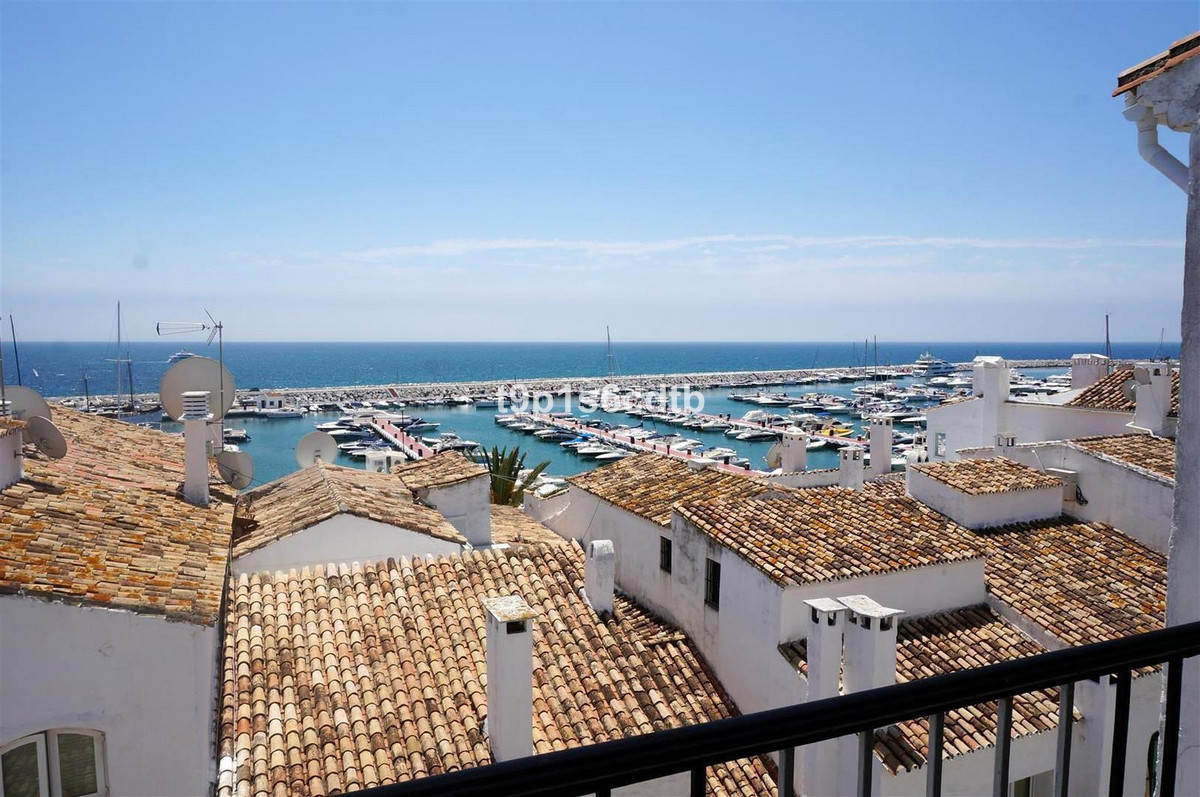 Appartement te koop in Puerto Banús | 3 slaapkamers H2929403