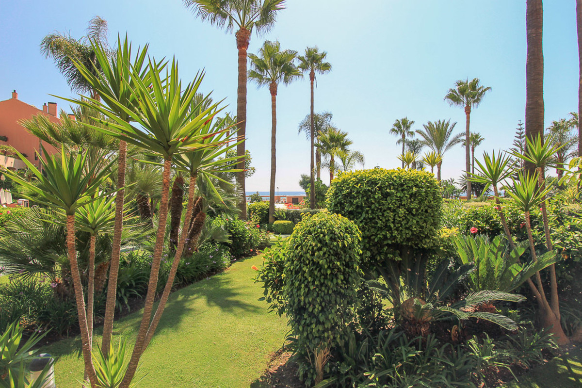 Appartement te koop in Puerto Banús | 2 slaapkamers H3461908