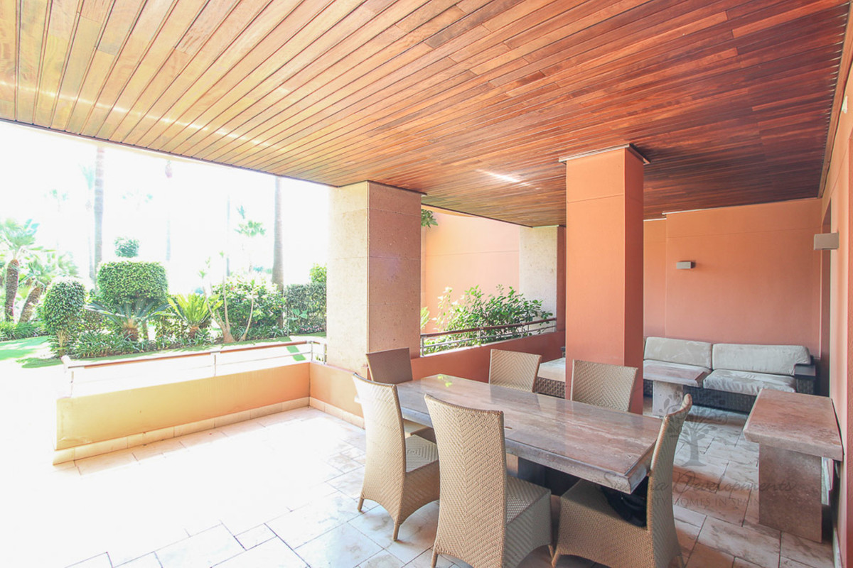 Appartement te koop in Puerto Banús | 2 slaapkamers H3461908