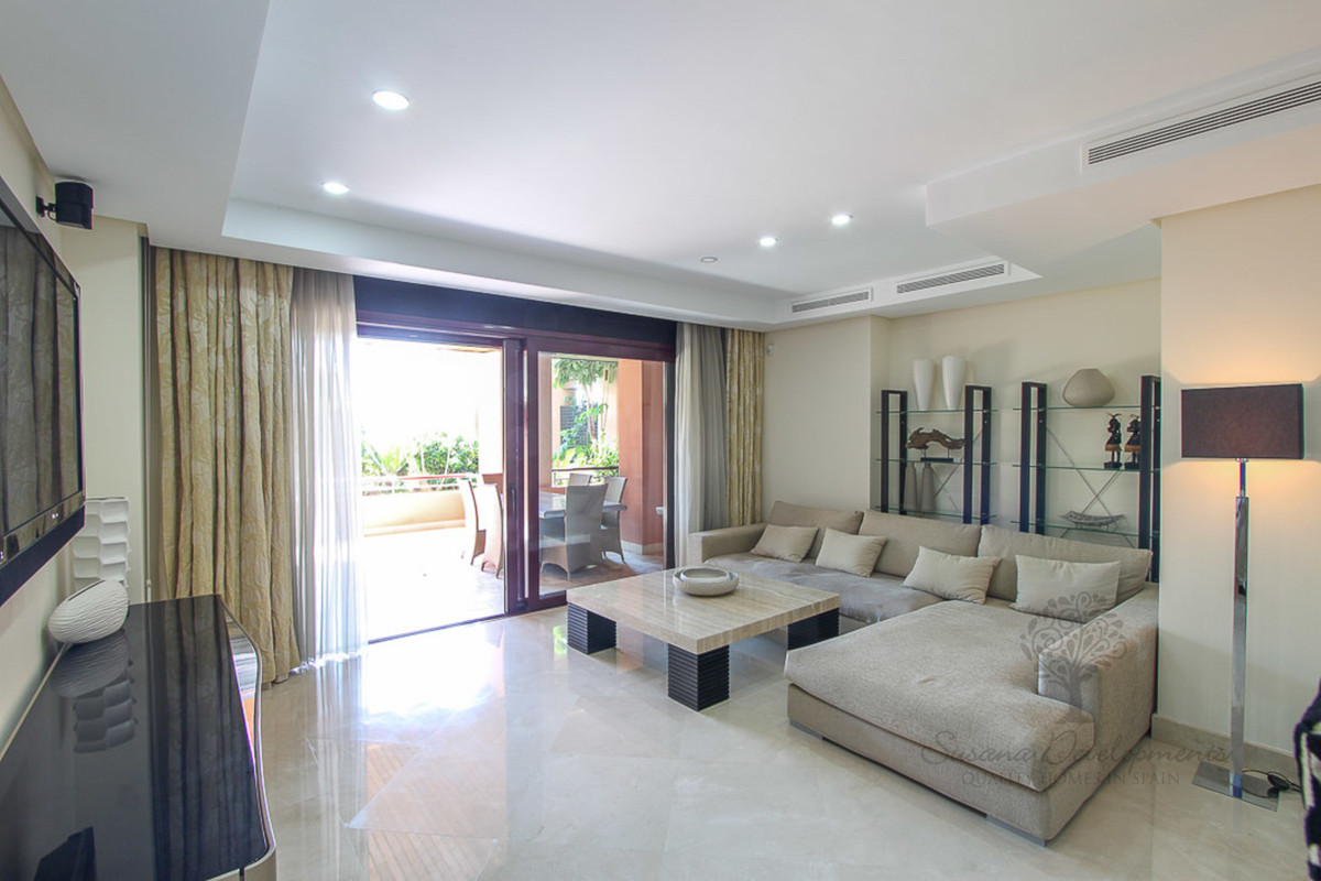 Appartement te koop in Puerto Banús | 2 slaapkamers H3461908