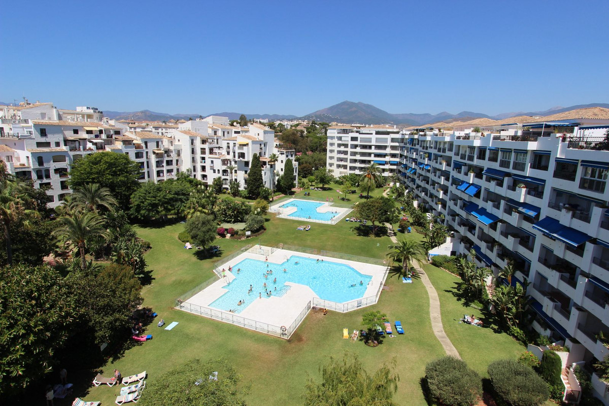 Penthouse in Puerto Banús-1