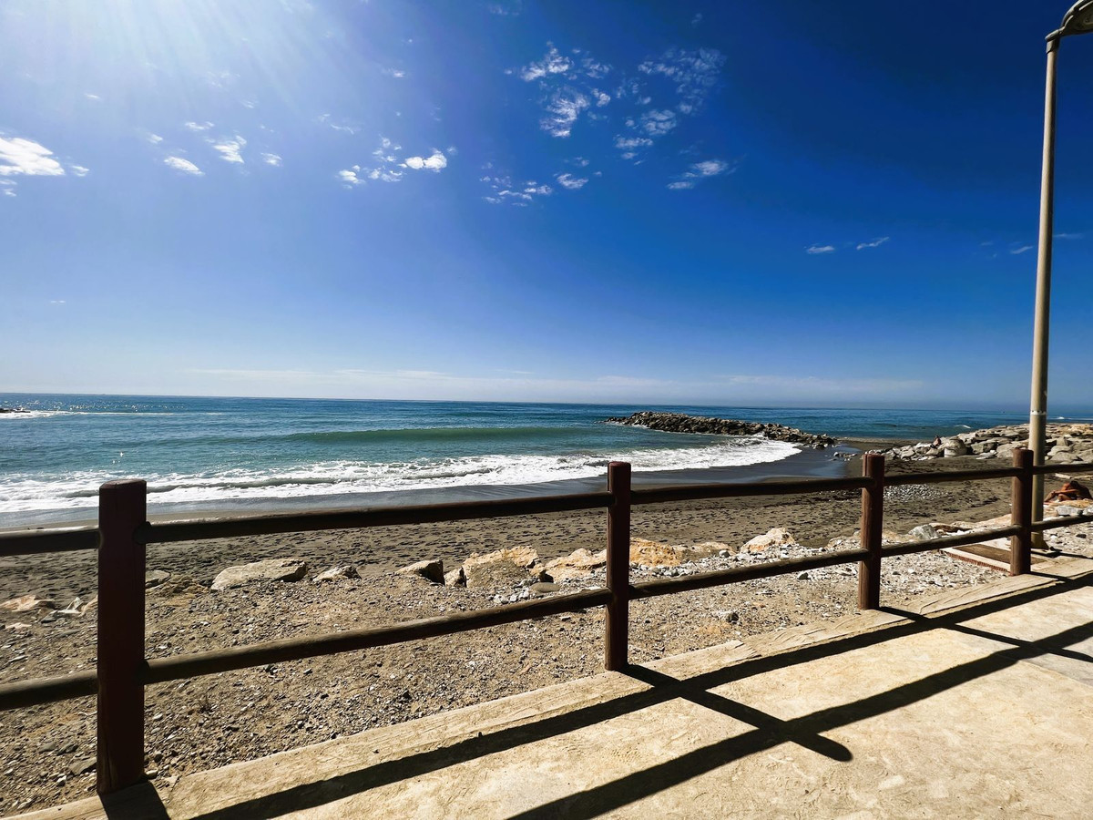 Property main view 60