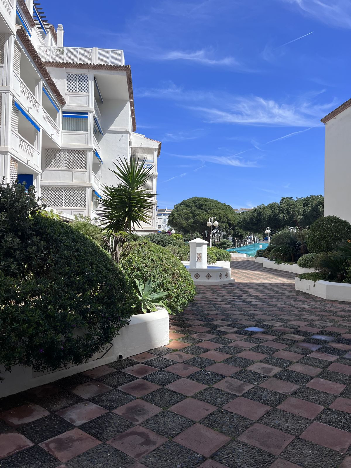 Appartement te koop in Puerto Banús | 2 slaapkamers H4312162