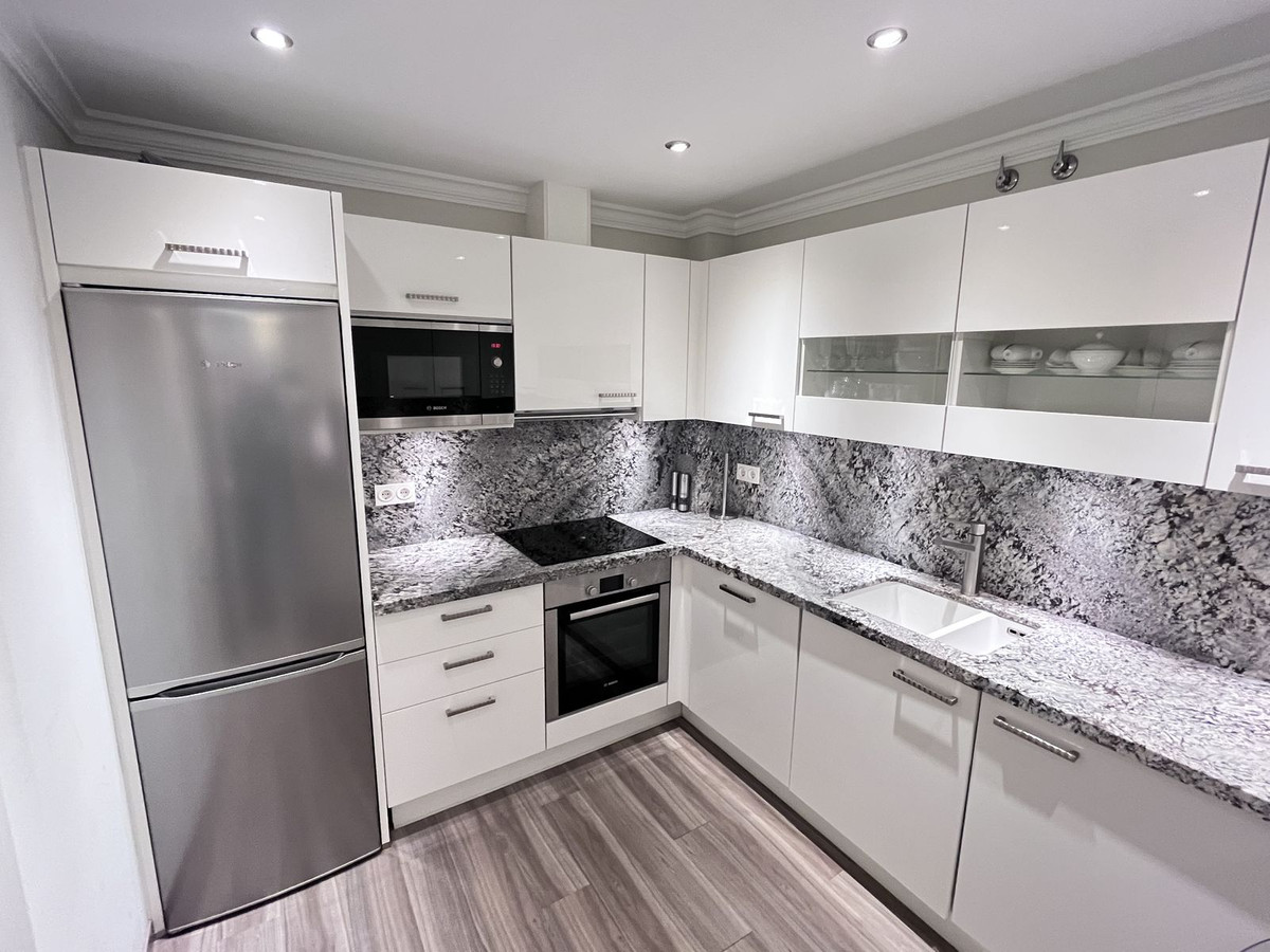 Appartement te koop in Puerto Banús | 2 slaapkamers H4312162