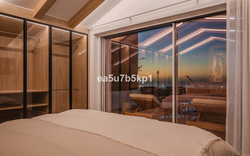 Penthouse in Puerto Banús-18