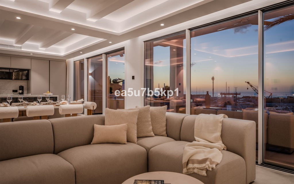 Penthouse in Puerto Banús-5