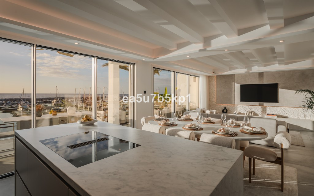 Penthouse in Puerto Banús-7