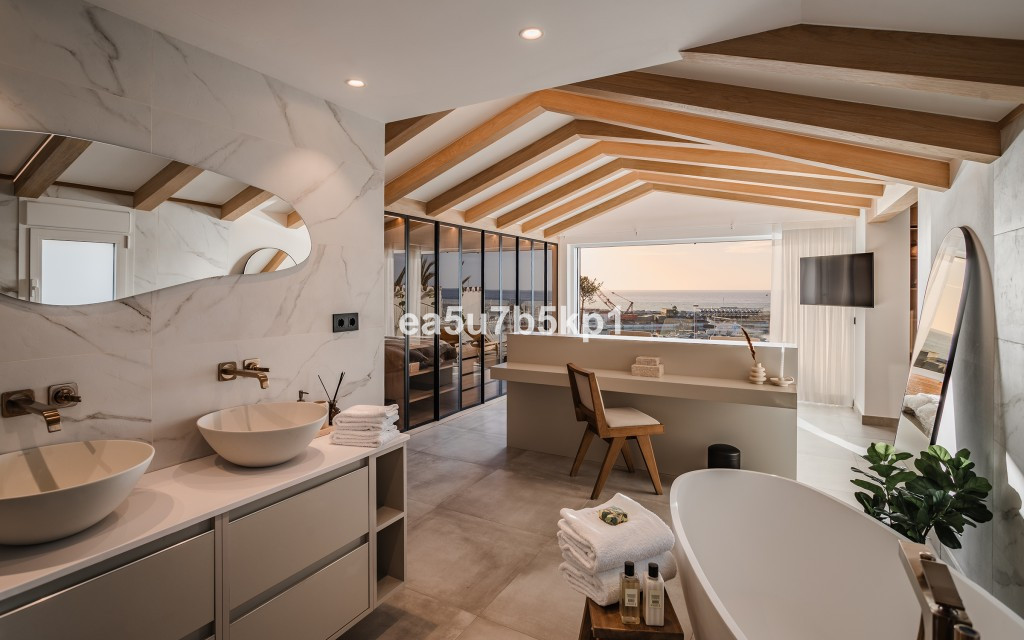 Penthouse in Puerto Banús-9