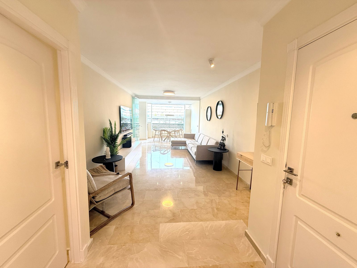 Tussenverdieping Appartement in Puerto Banús-15