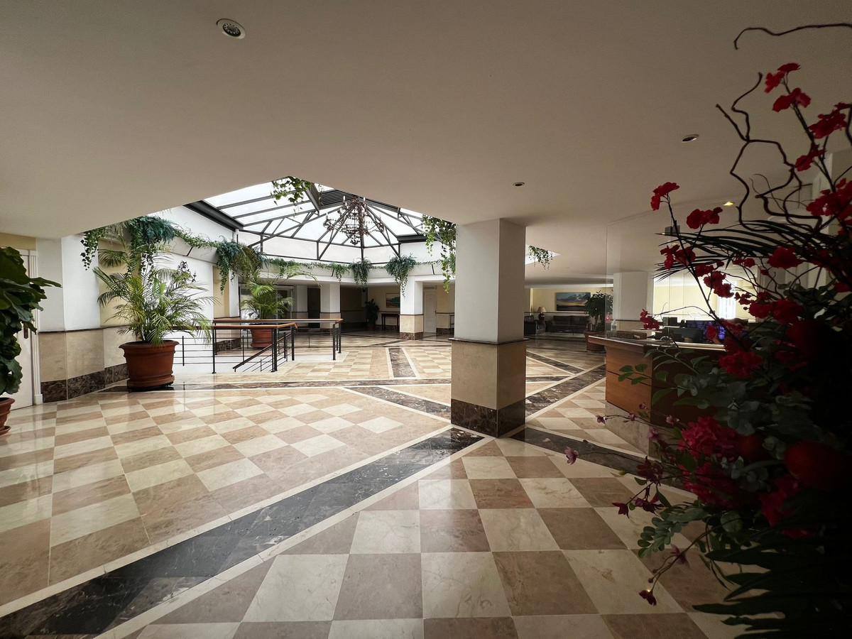 Tussenverdieping Appartement in Puerto Banús-24