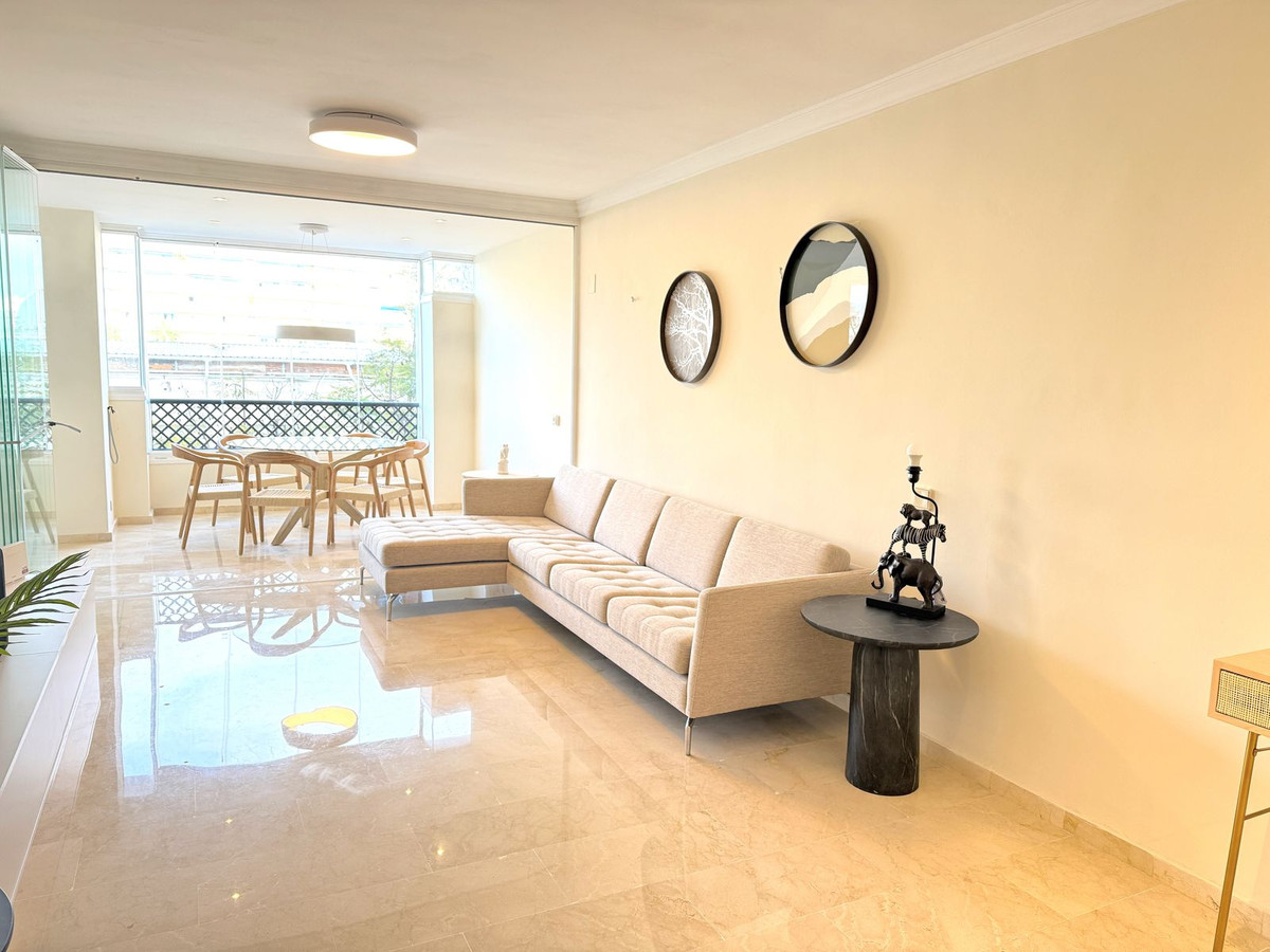 Tussenverdieping Appartement in Puerto Banús-4
