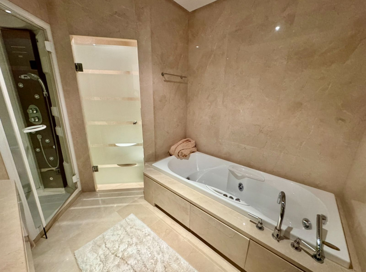 Appartement te koop in Puerto Banús | 2 slaapkamers H4789012