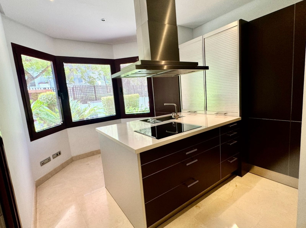Appartement te koop in Puerto Banús | 2 slaapkamers H4789012