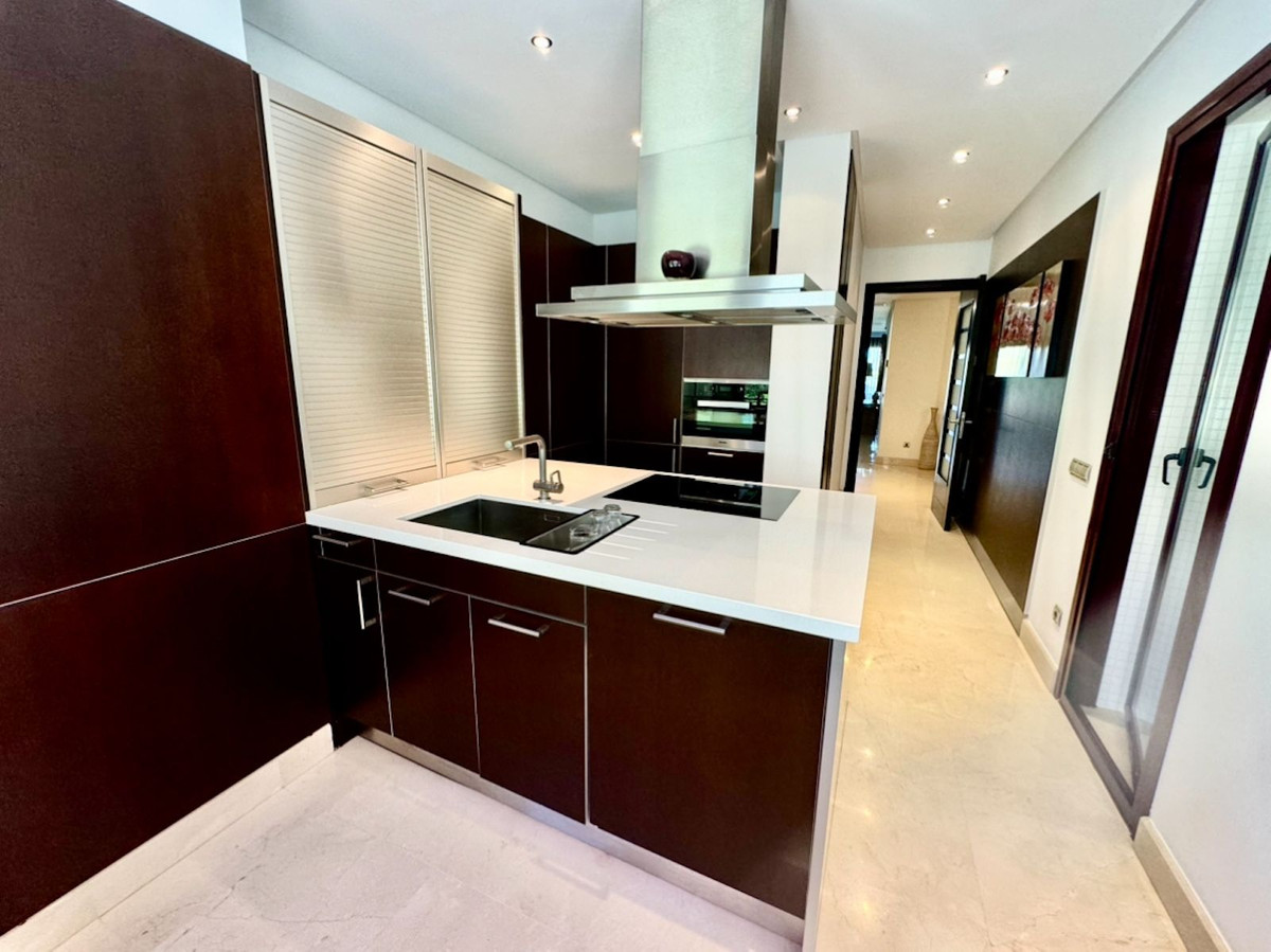 Appartement te koop in Puerto Banús | 2 slaapkamers H4789012
